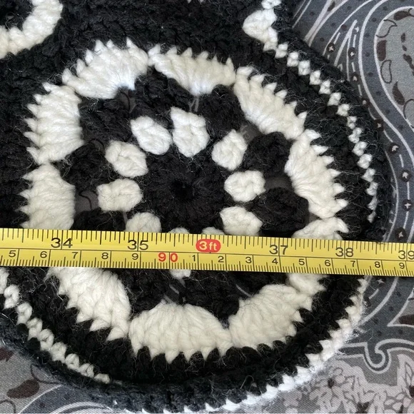 HP ⭐️ Handmade throw blanket | 39”W x 71” - Picture 5 of 15